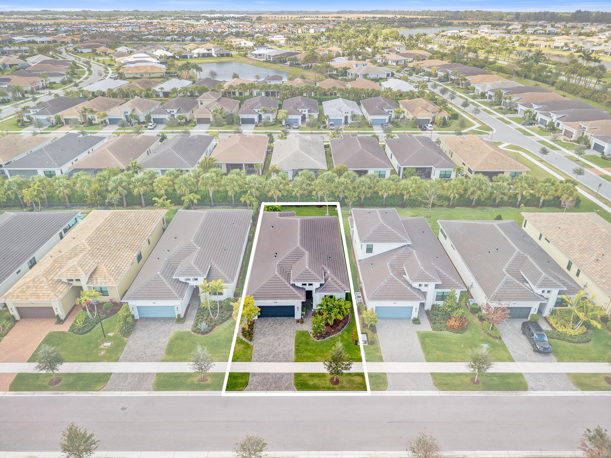 CRESSWIND PALM BEACH - Residential