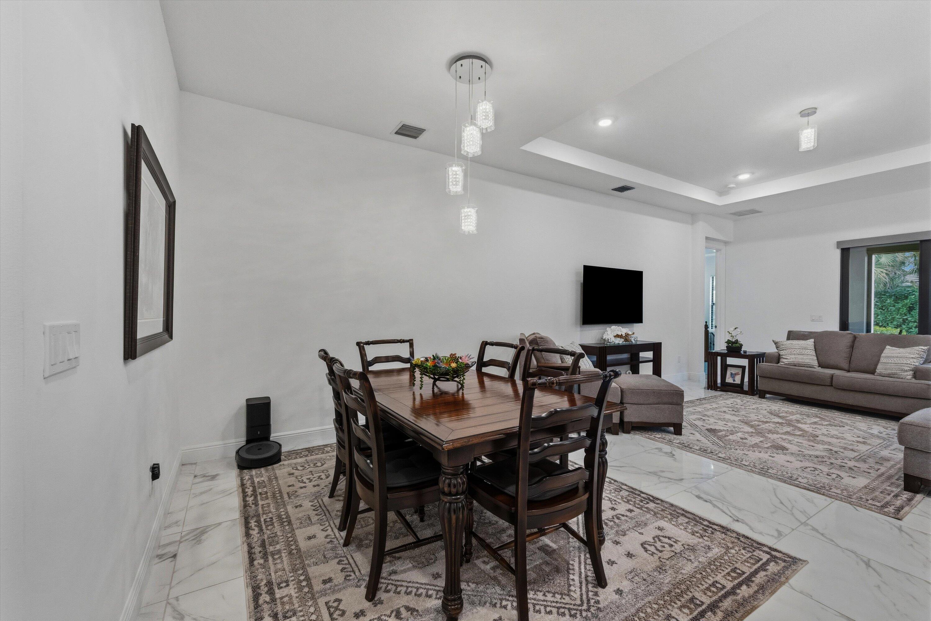 CRESSWIND PALM BEACH - Residential