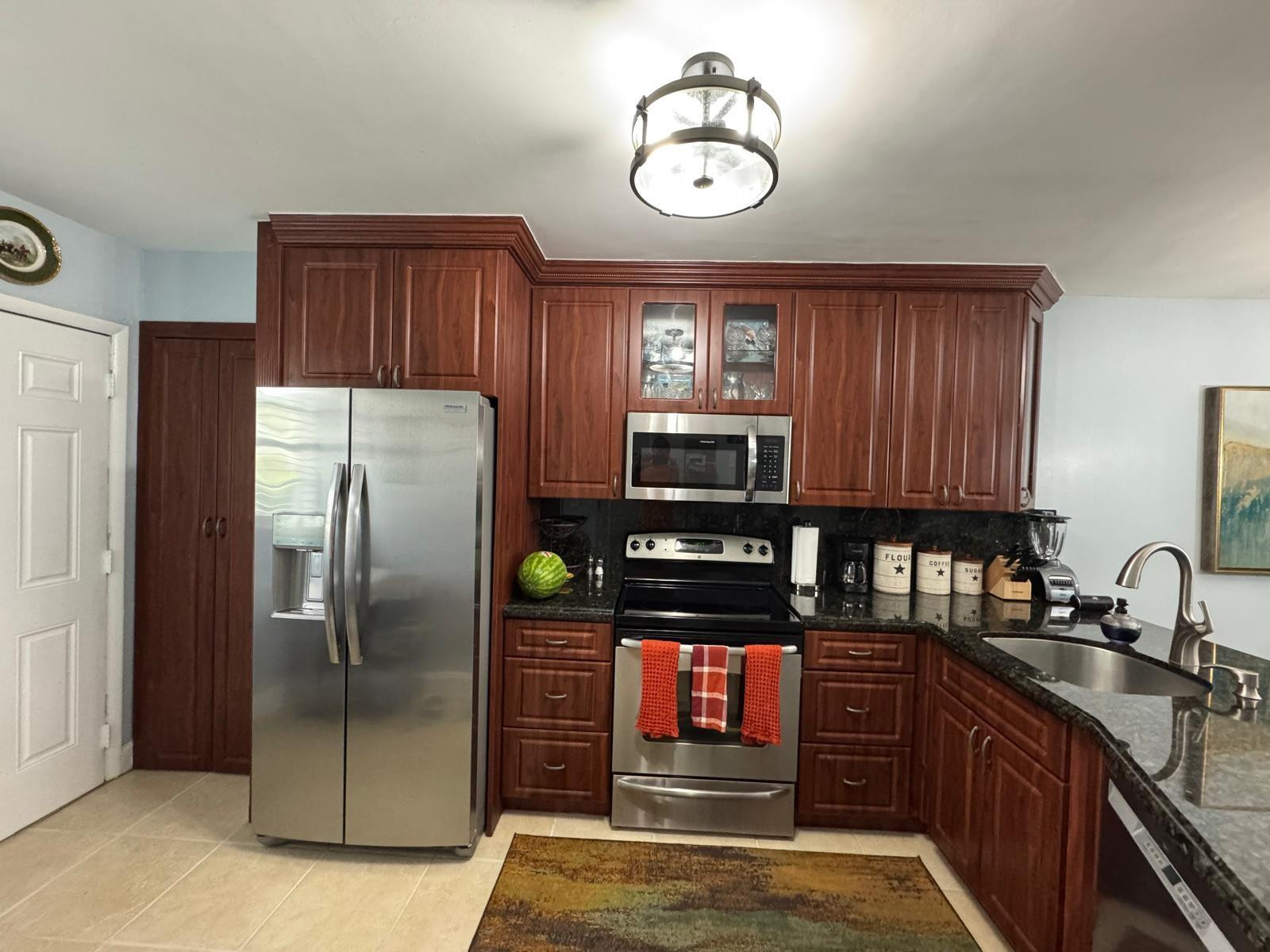 JADE WINDS GROUP CAMELLIA - Residential