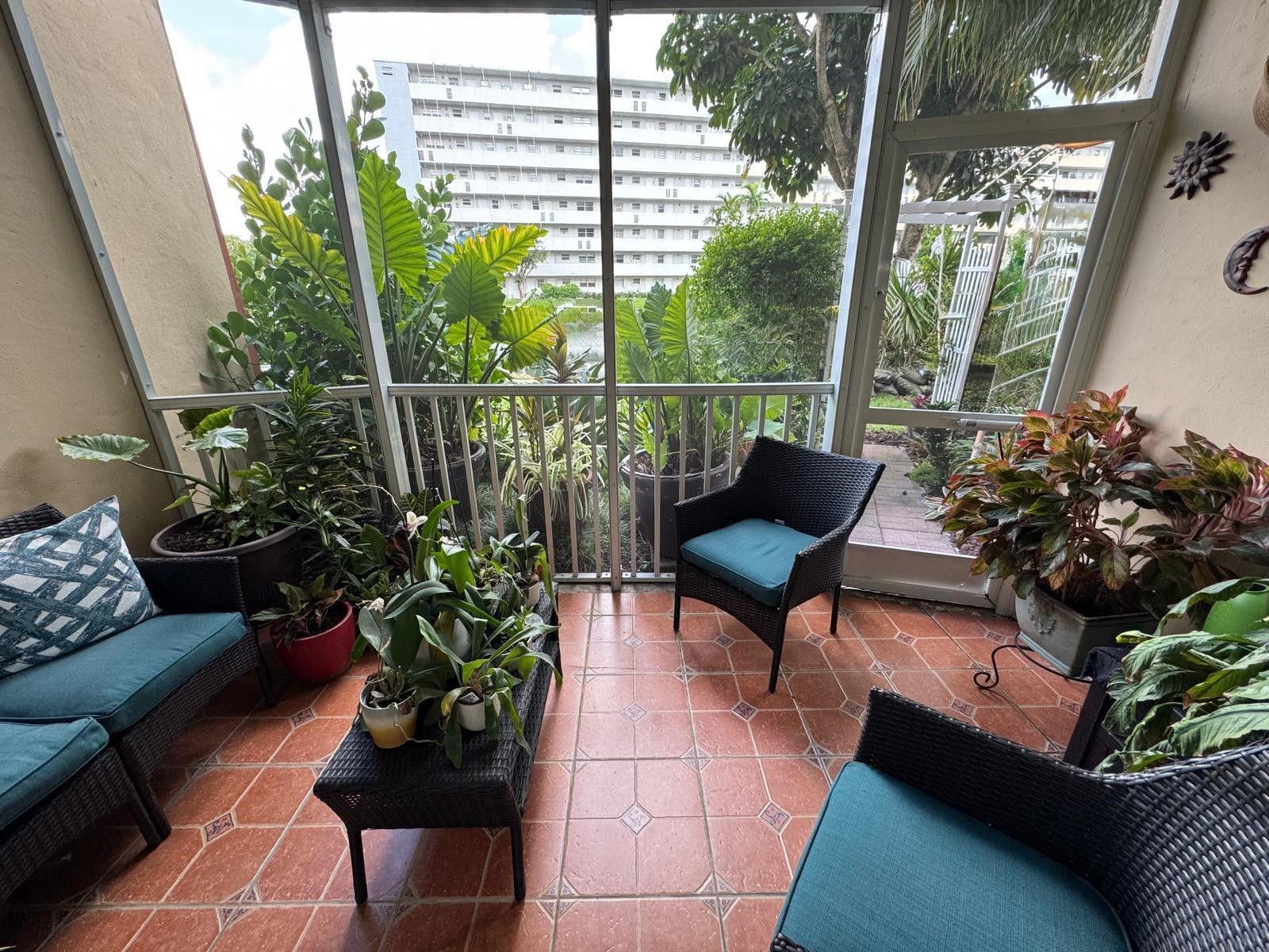 JADE WINDS GROUP CAMELLIA - Residential