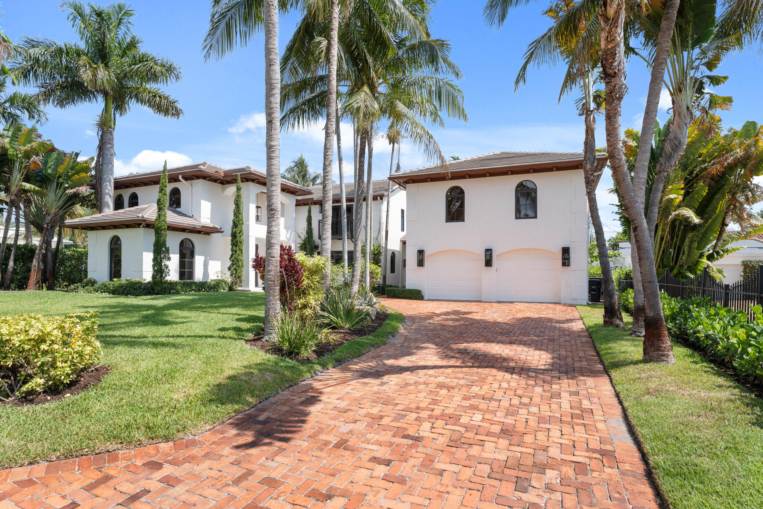 257 E Lakewood Road