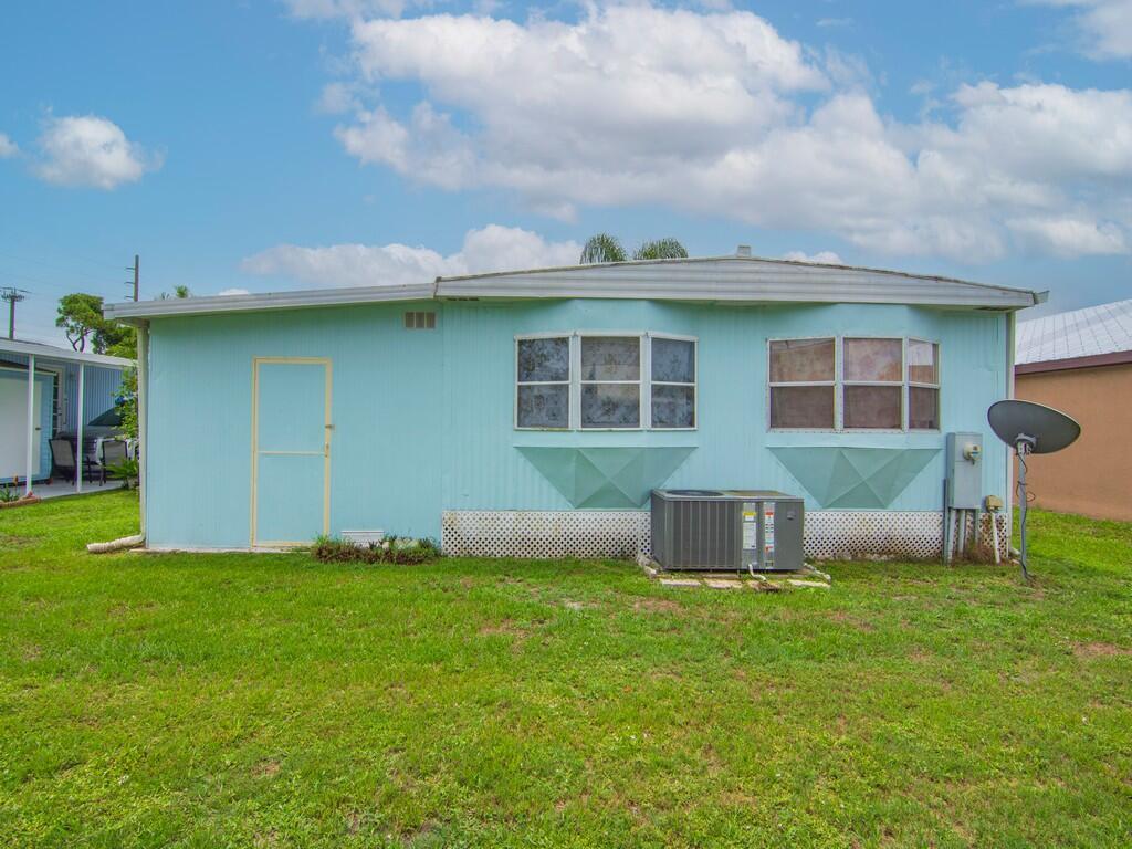 Spanish Lakes Riverfront - Residential