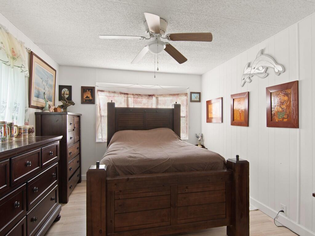 Spanish Lakes Riverfront - Residential