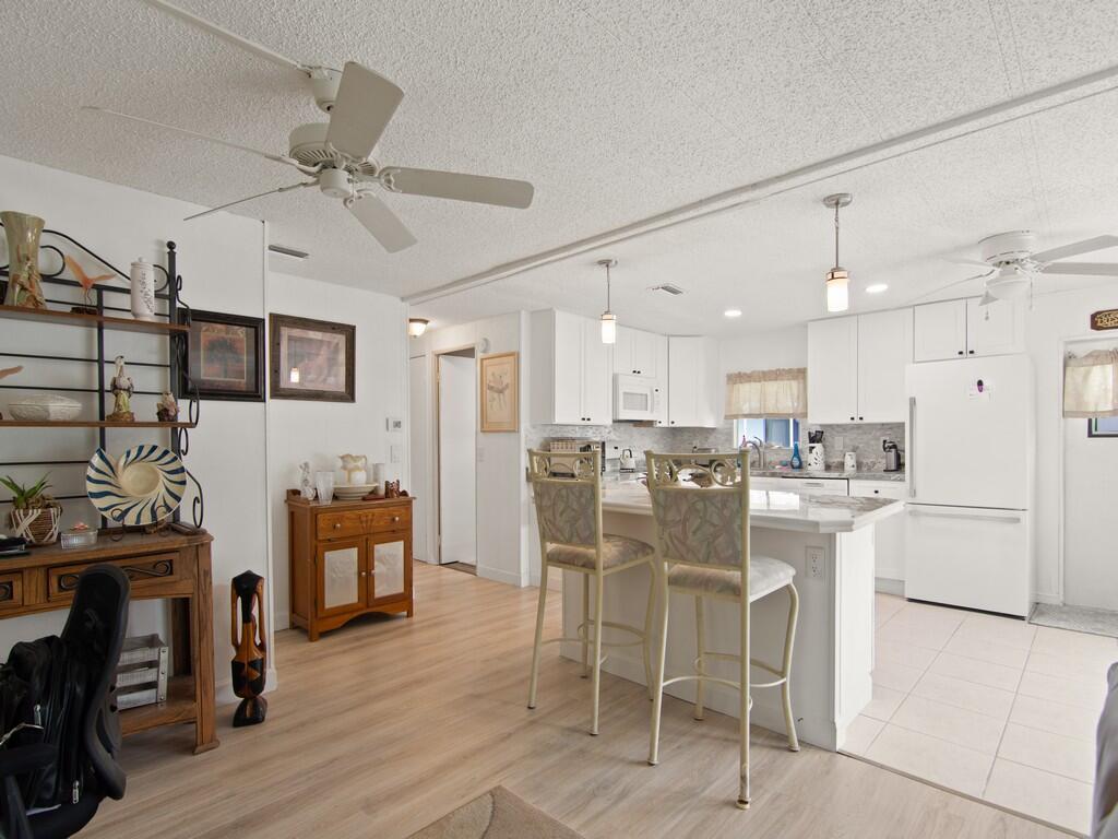 Spanish Lakes Riverfront - Residential