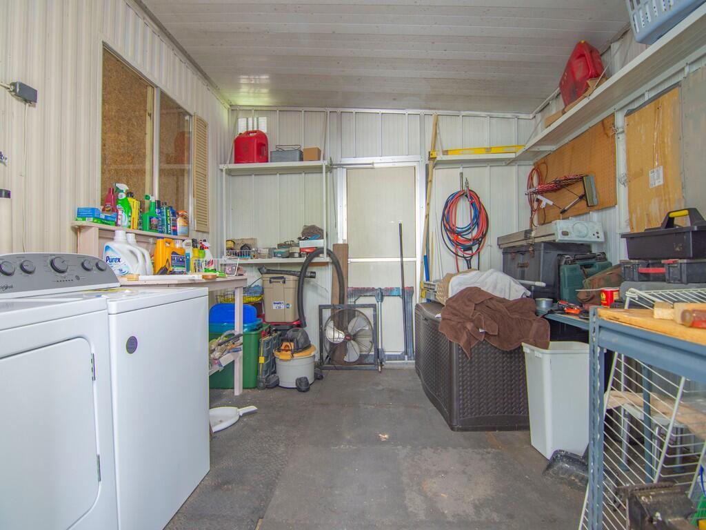 Spanish Lakes Riverfront - Residential