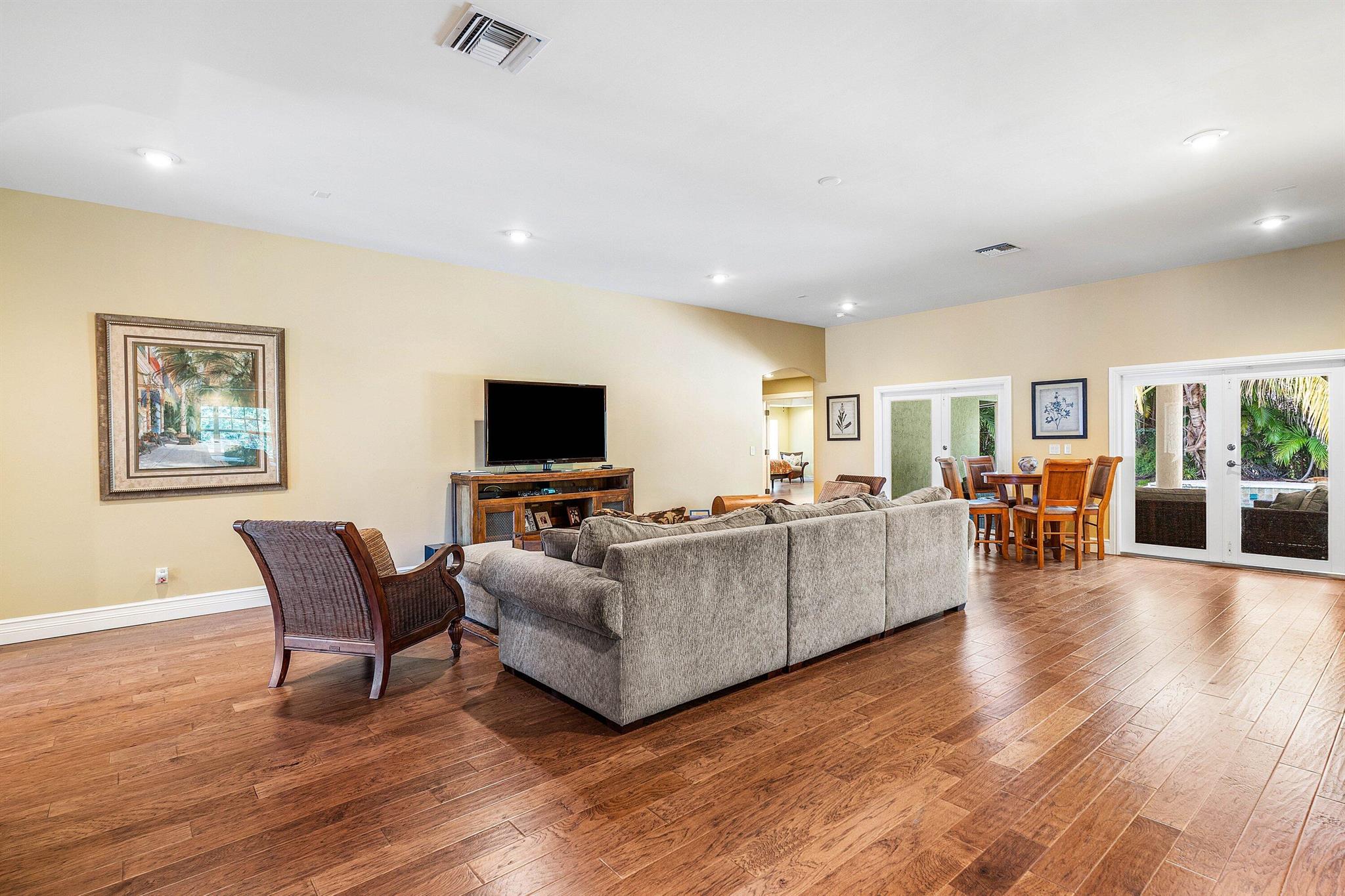 PINE TREE GOLF CLUB - Residential