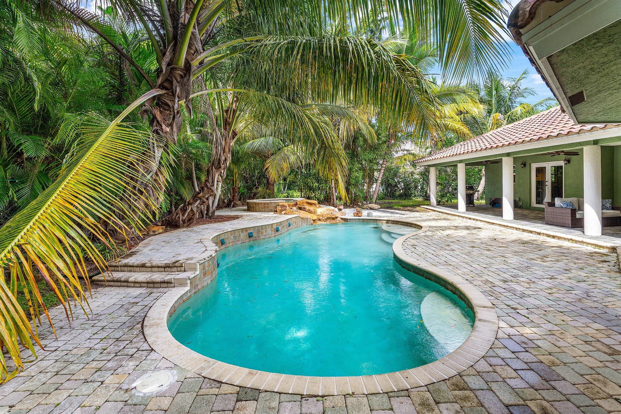 PINE TREE GOLF CLUB - Residential
