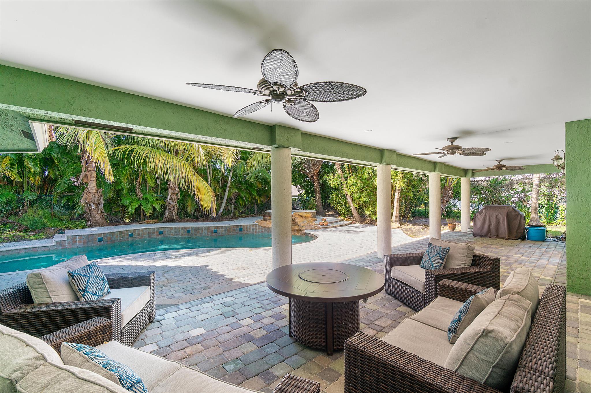 PINE TREE GOLF CLUB - Residential