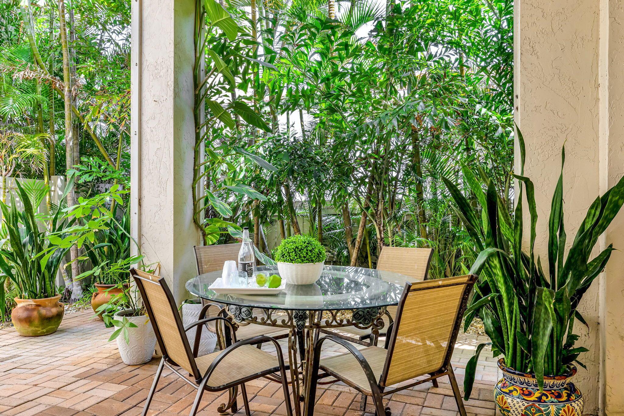 OCEAN GRANDE PLACE - Residential