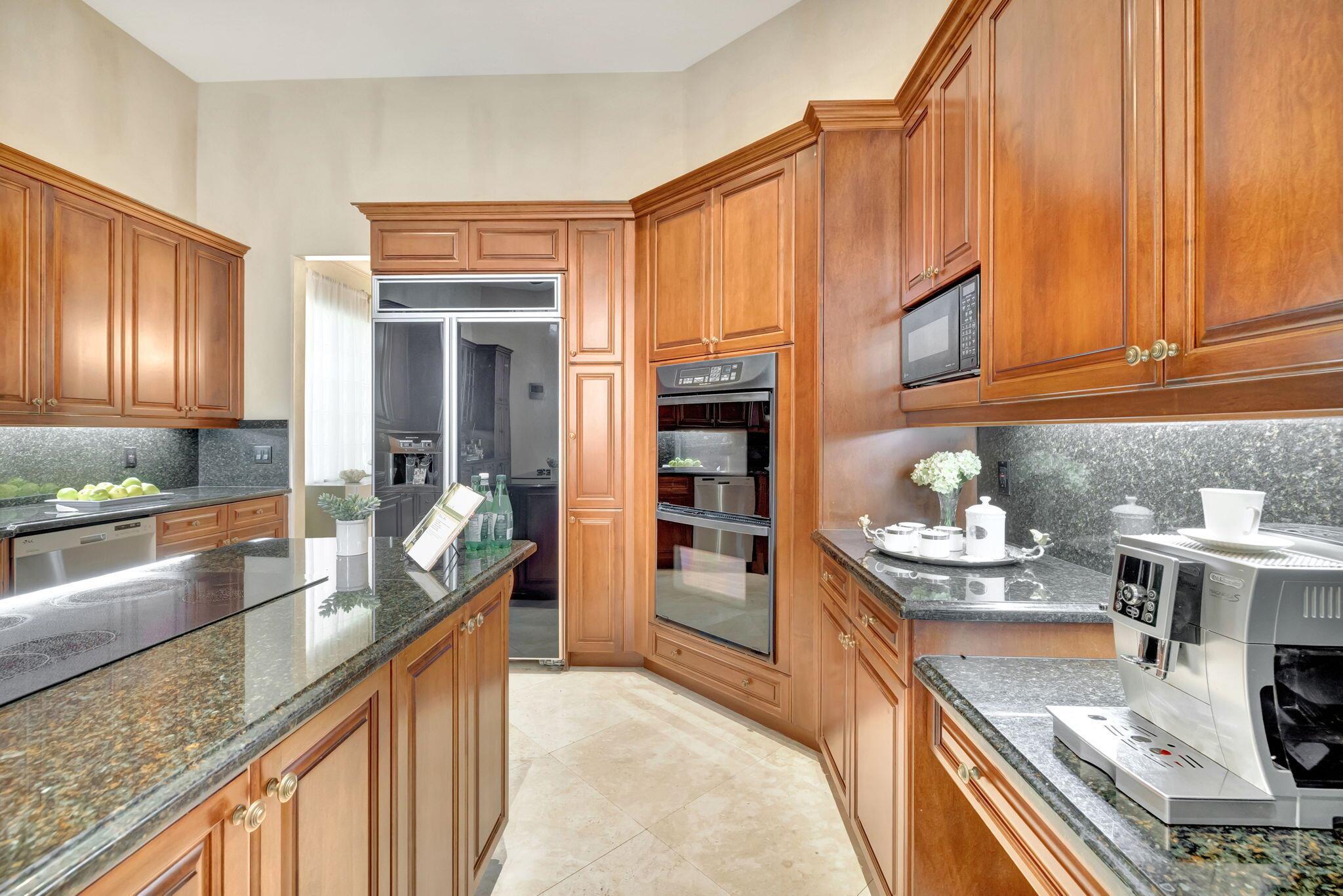 OCEAN GRANDE PLACE - Residential