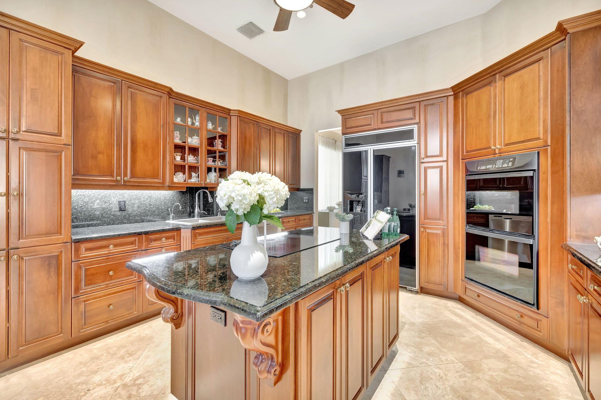 OCEAN GRANDE PLACE - Residential