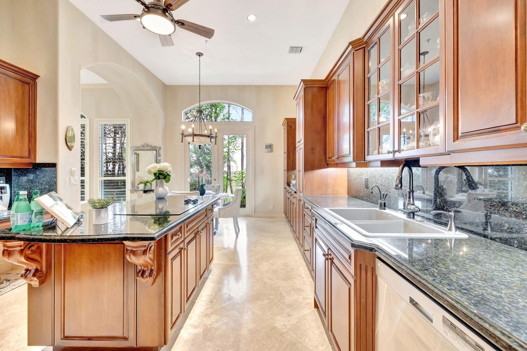 OCEAN GRANDE PLACE - Residential