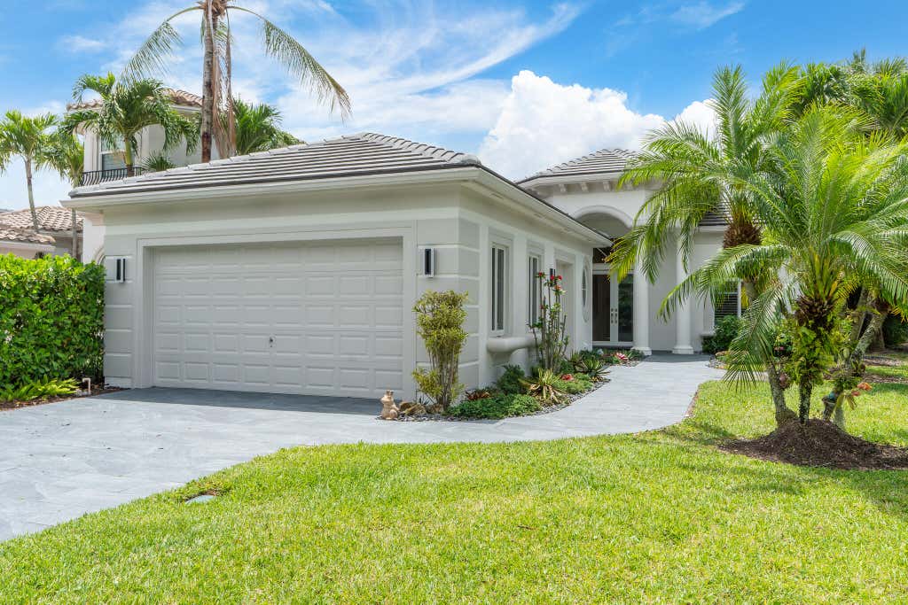 Photo of 7916 Montecito Place, Delray Beach, FL 33446 (MLS # B26035712)