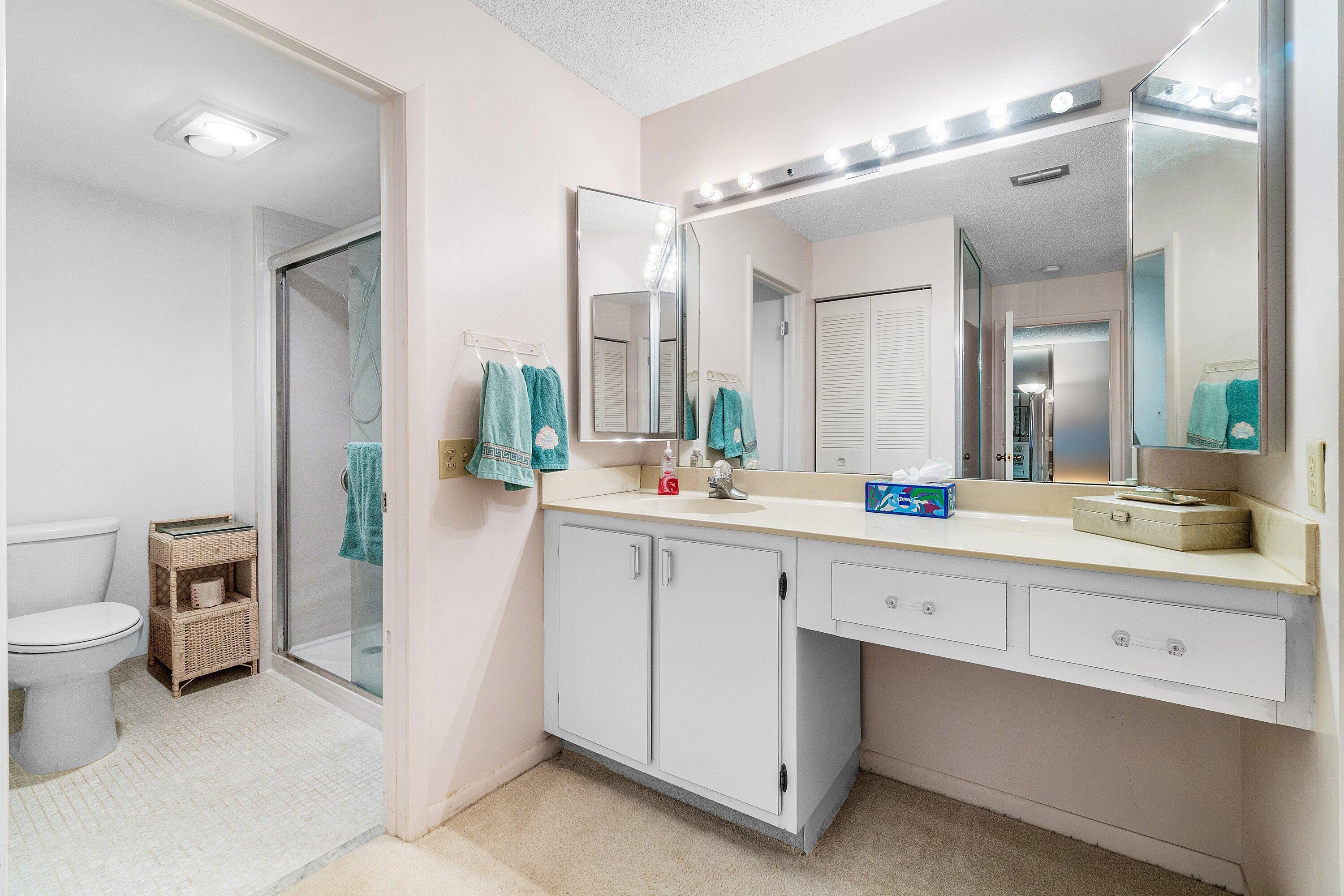 FAIRWAYS OF BOCA LAGO CONDO - Residential