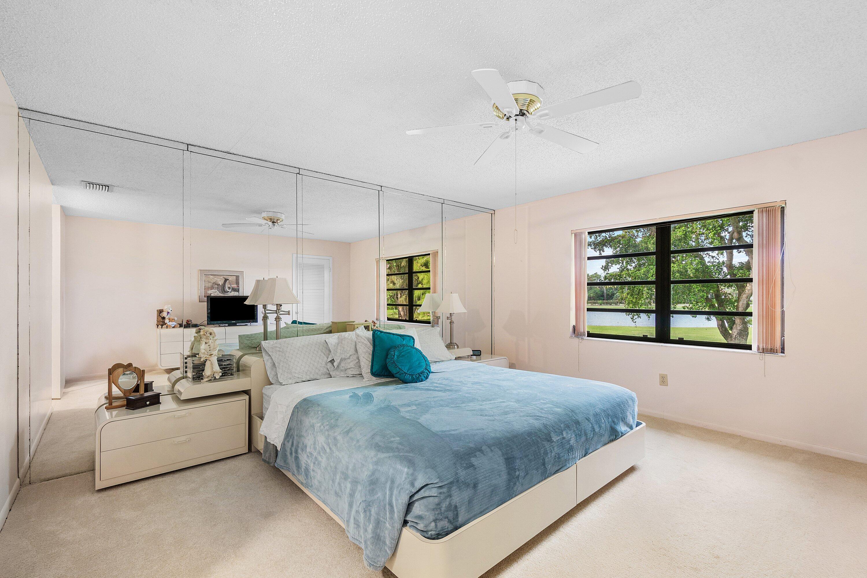 FAIRWAYS OF BOCA LAGO CONDO - Residential