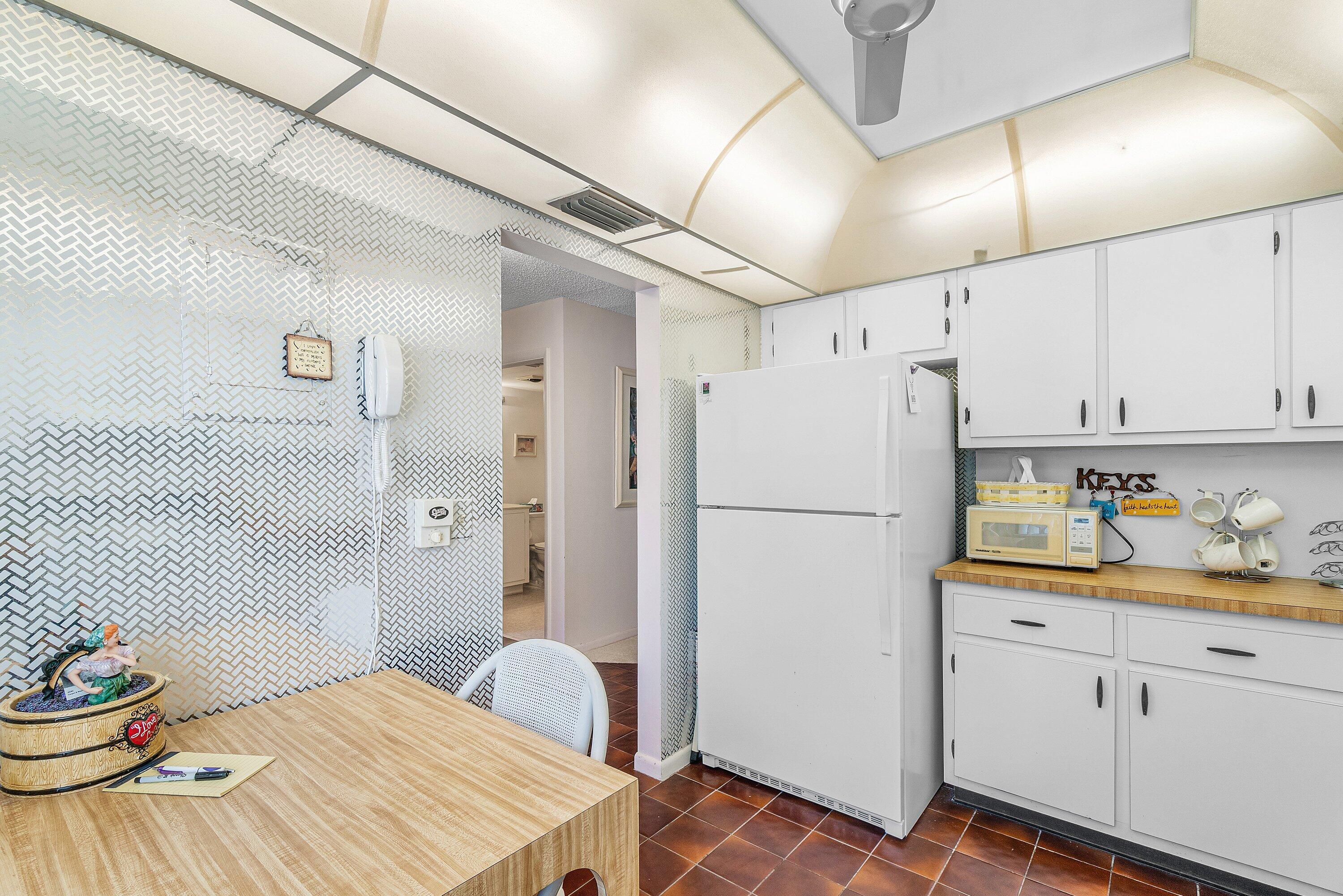 FAIRWAYS OF BOCA LAGO CONDO - Residential