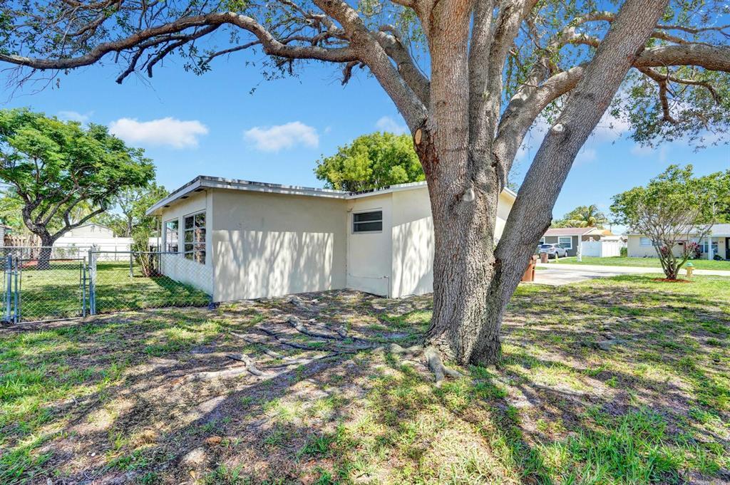 FAIRLAWN - Residential Lease