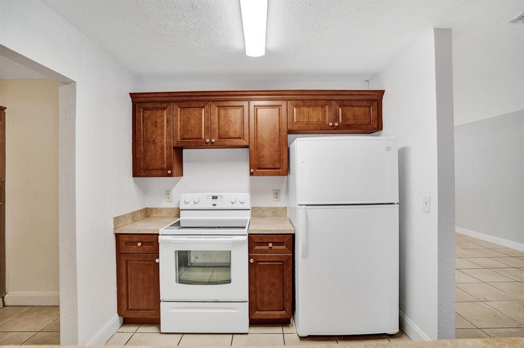 FAIRLAWN - Residential Lease