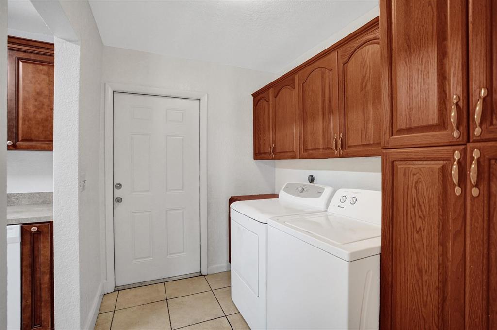 FAIRLAWN - Residential Lease