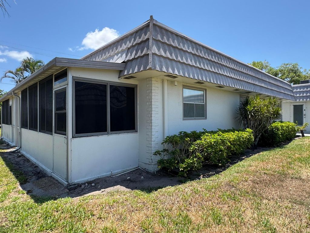 Photo of 52 Valencia C #C, Delray Beach, FL 33446 (MLS # R11088848)