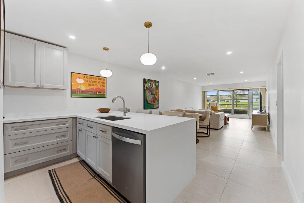 Photo of 13797 Via Aurora #D, Delray Beach, FL 33484 (MLS # B26074914)