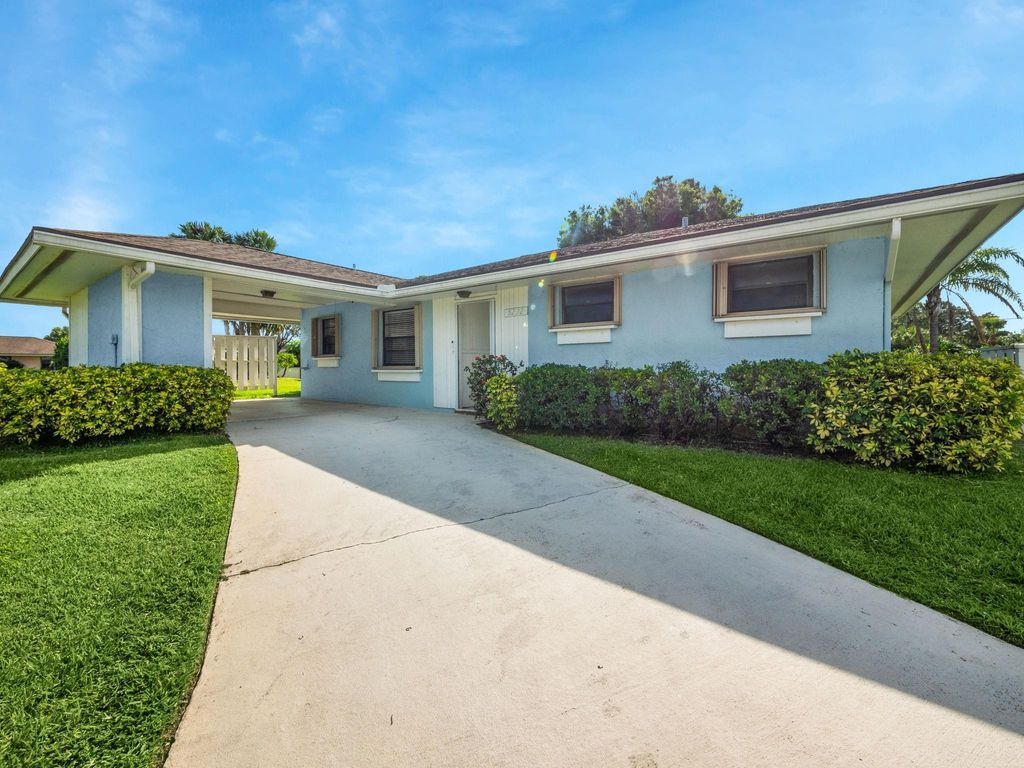 Photo of 5232 SE Sea Island Way, Stuart, FL 34997 (MLS # F10431865)