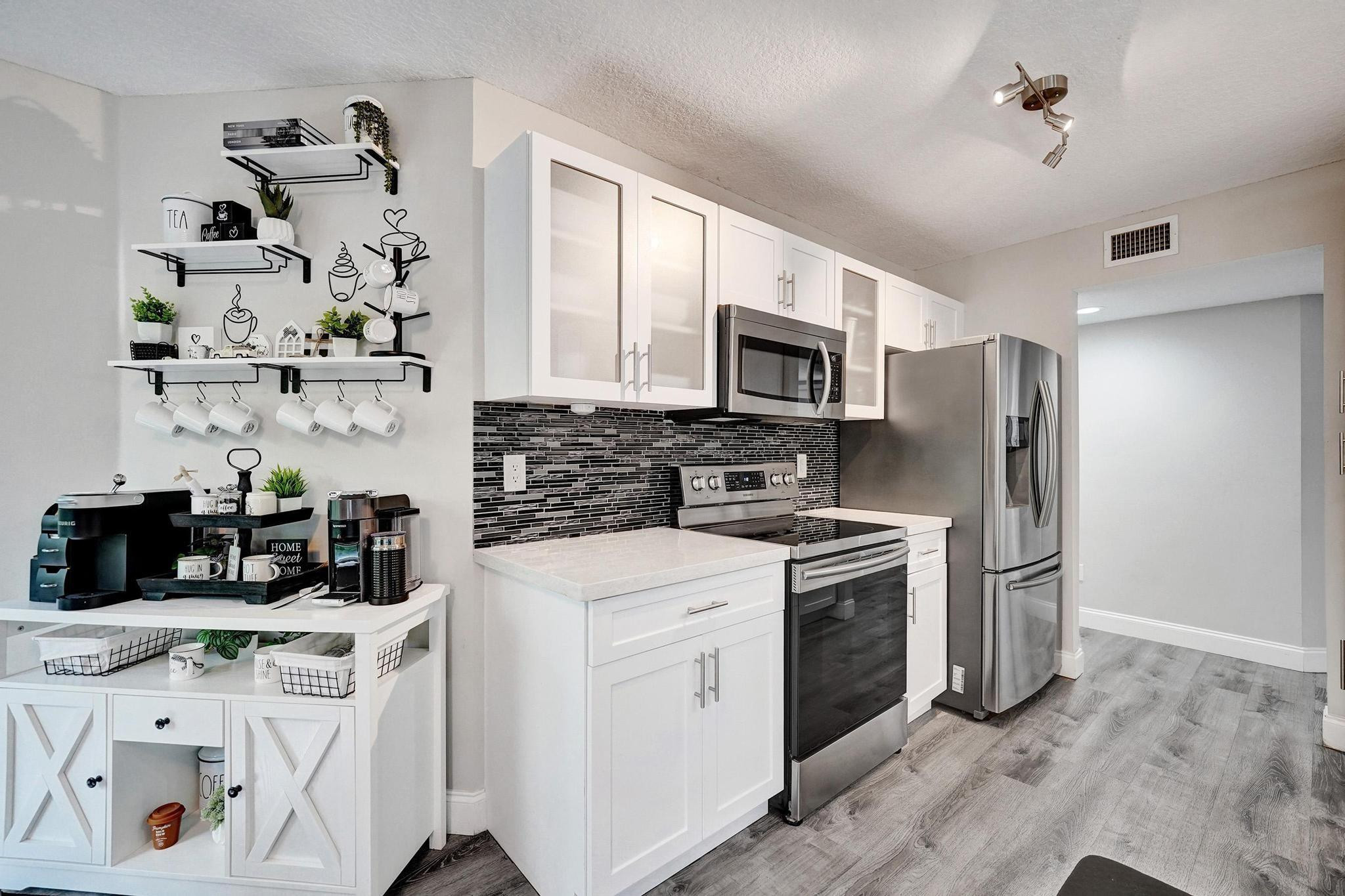 PARC COURT - Residential