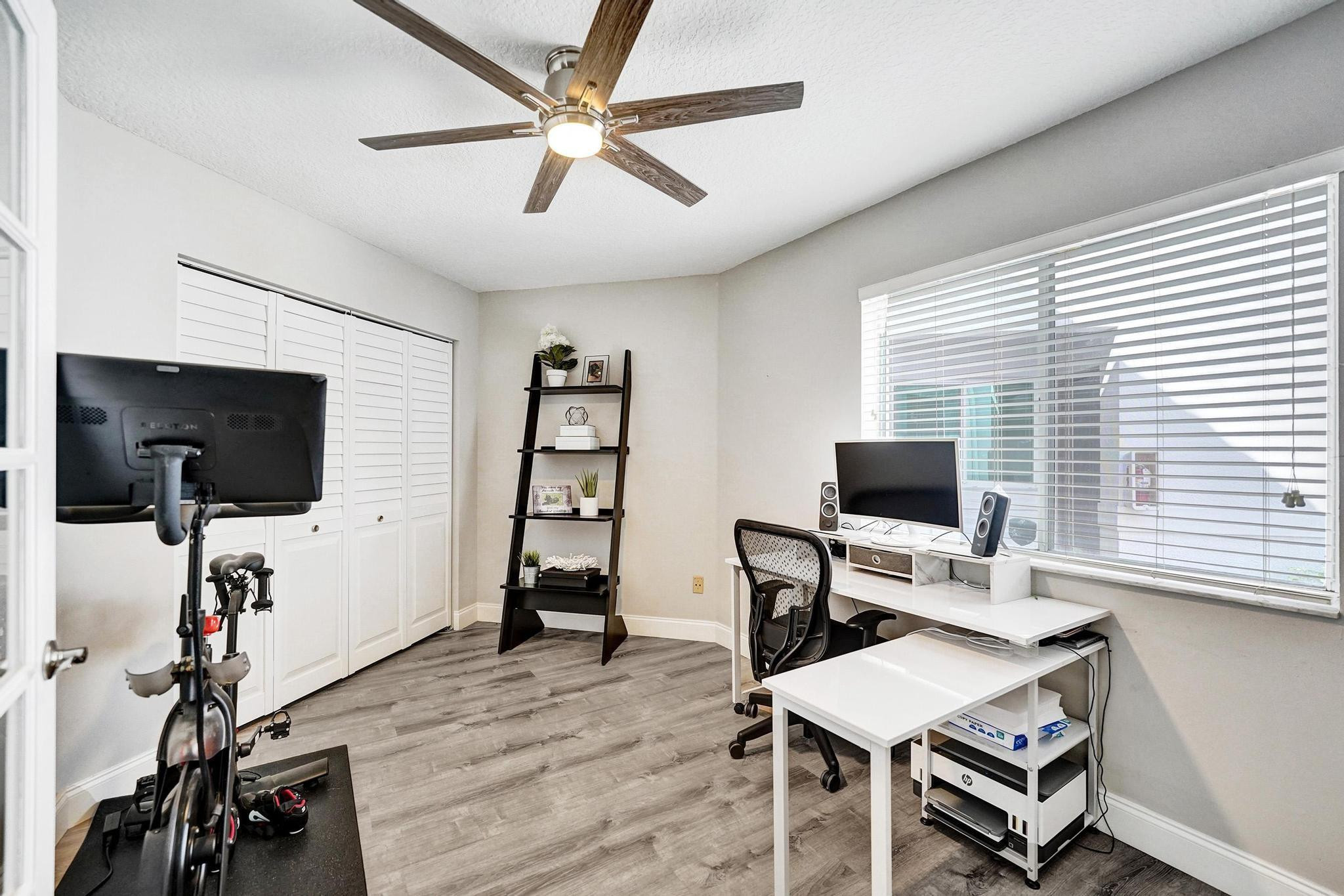 PARC COURT - Residential