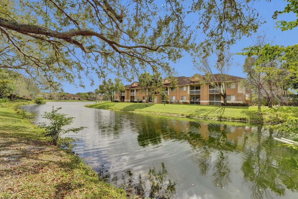 Photo of 9280 NW 9th Court #9280, Plantation, FL 33324 (MLS # F10553991)