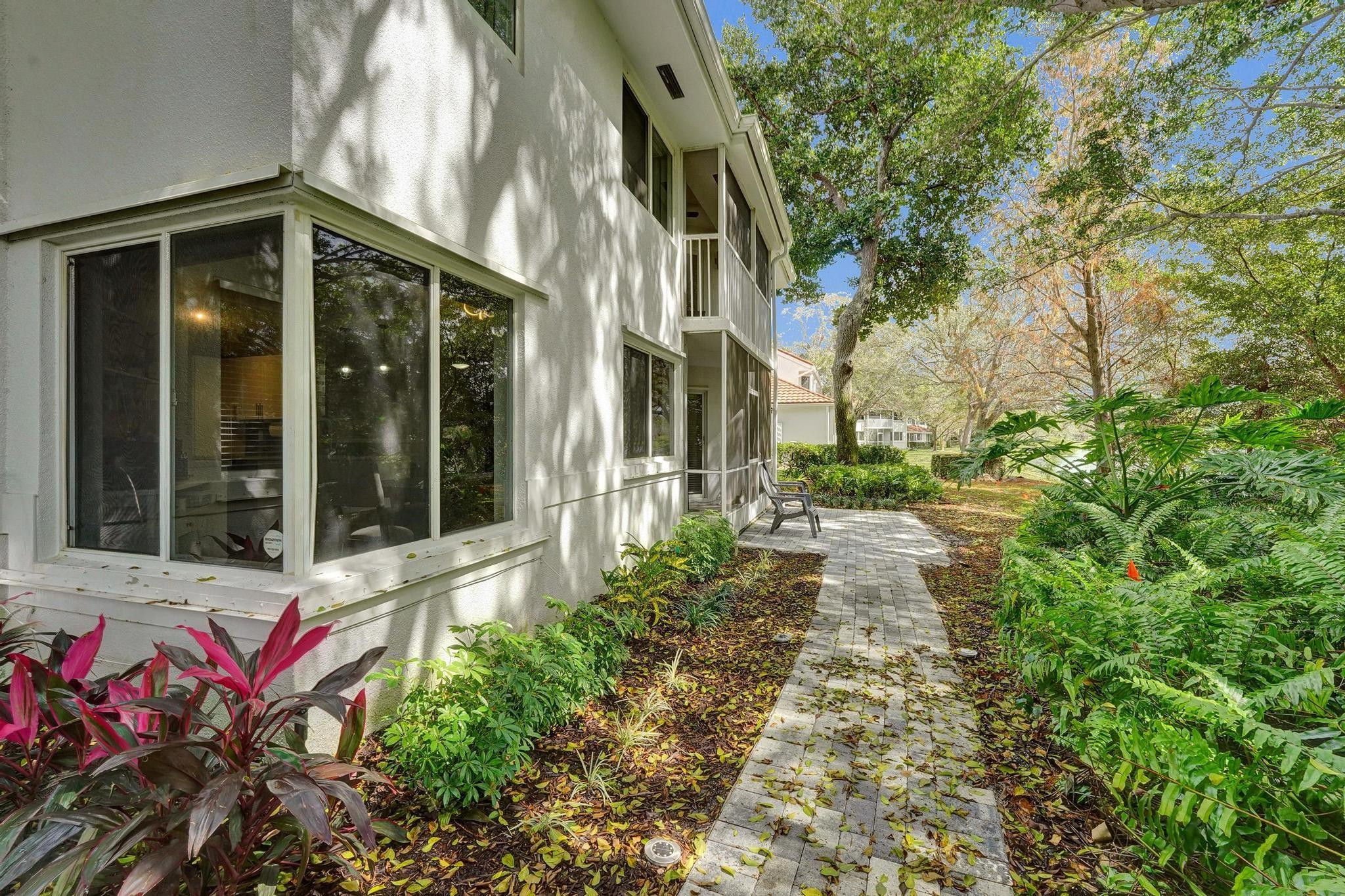 PARC COURT - Residential