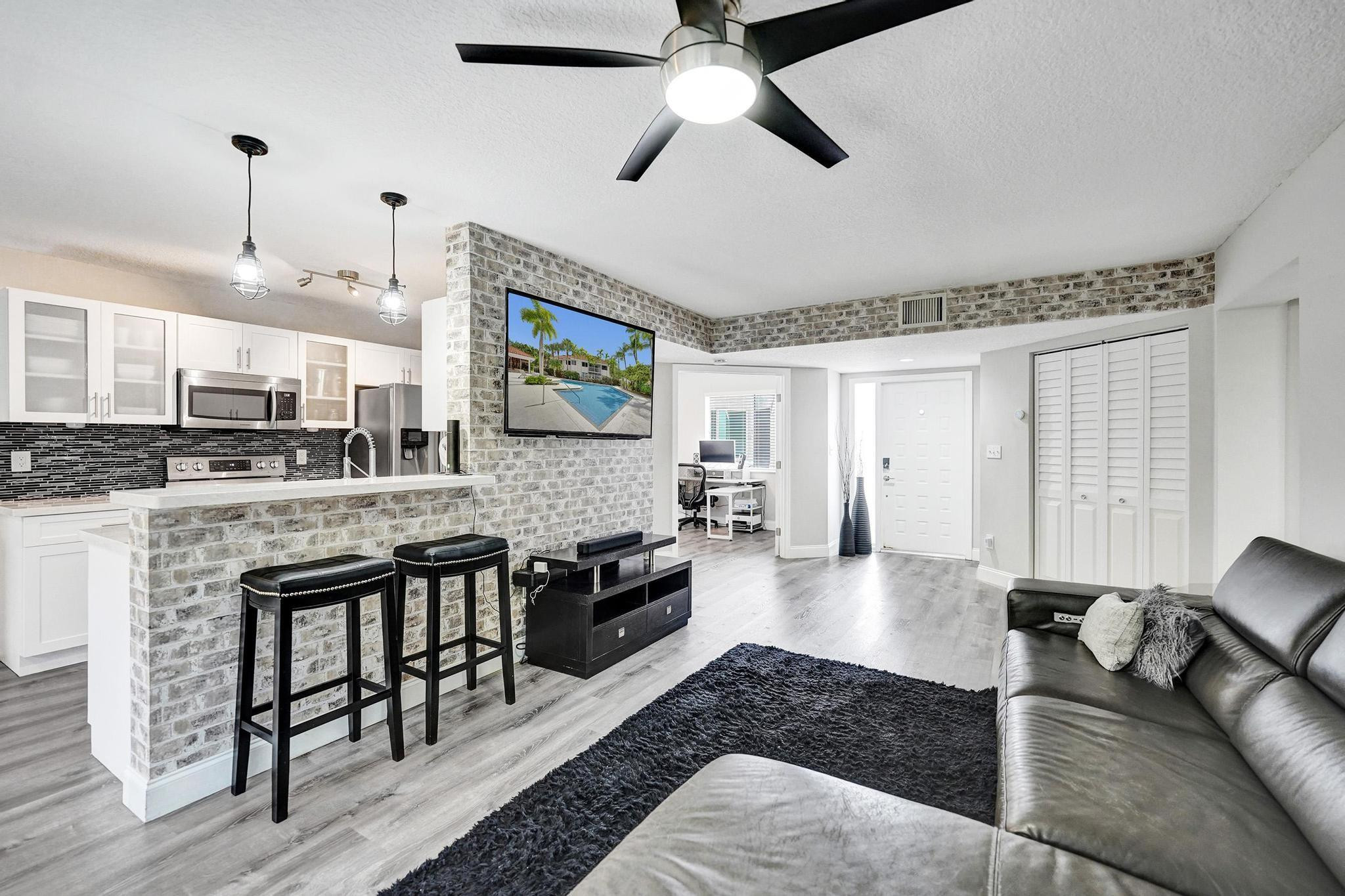 PARC COURT - Residential