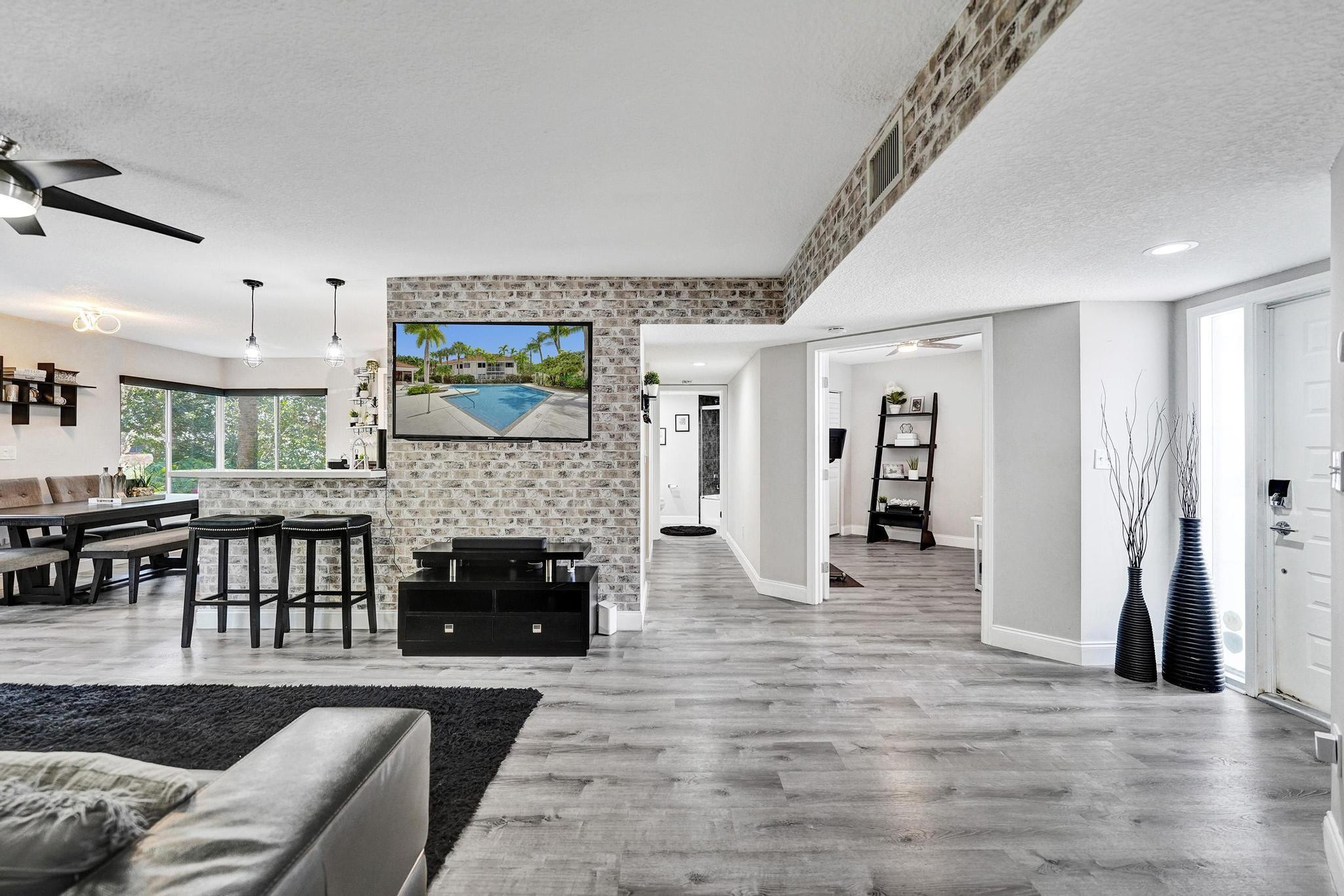 PARC COURT - Residential