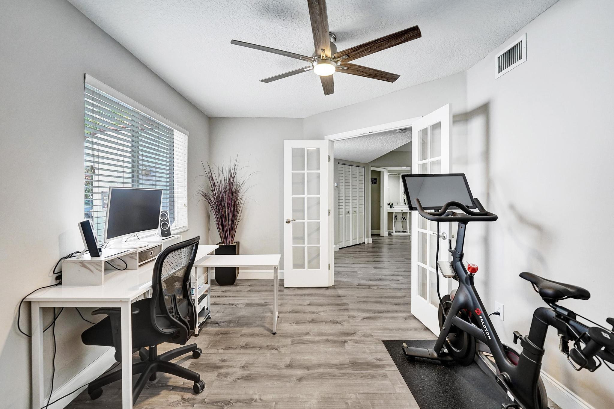 PARC COURT - Residential