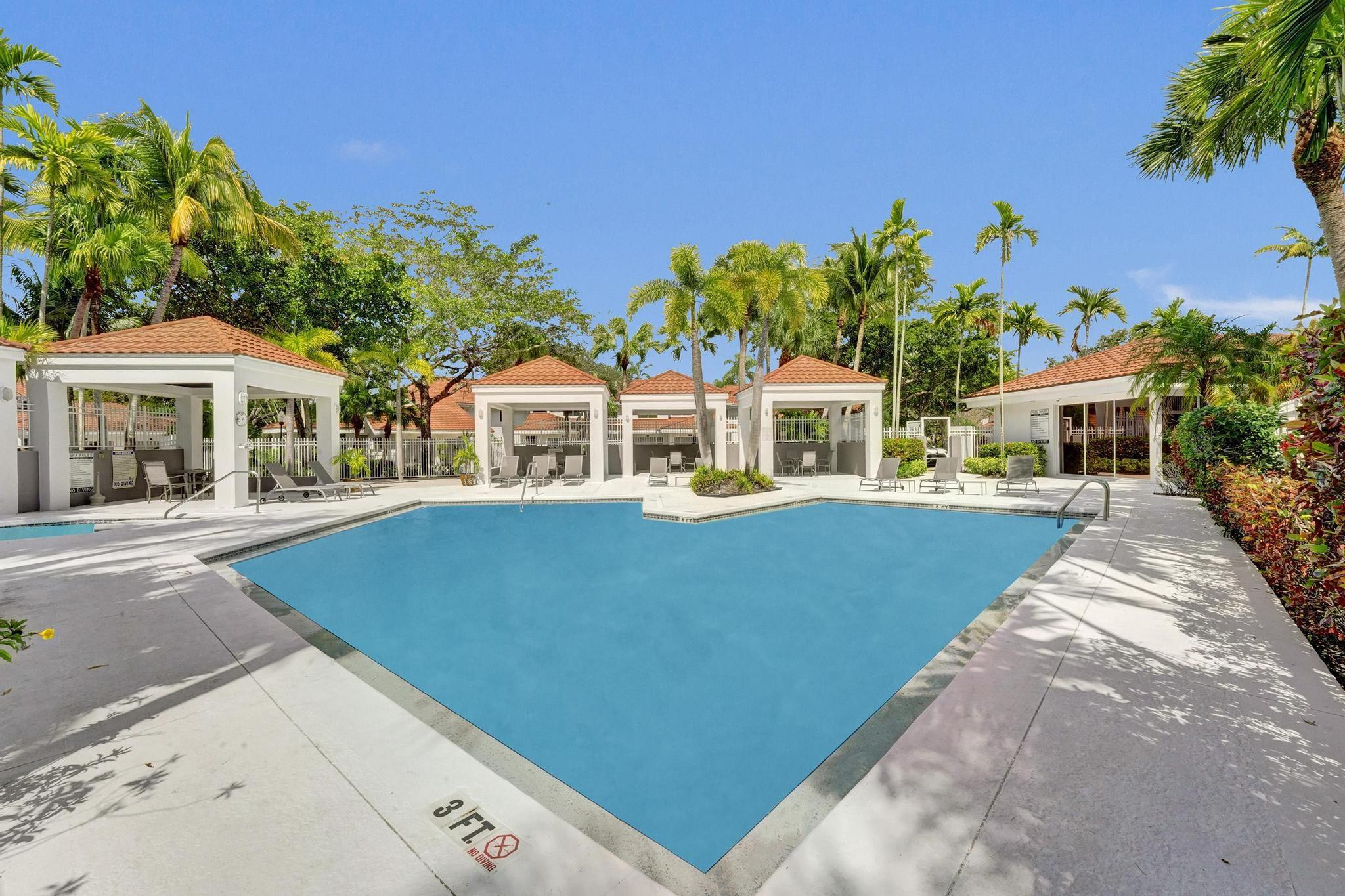 PARC COURT - Residential