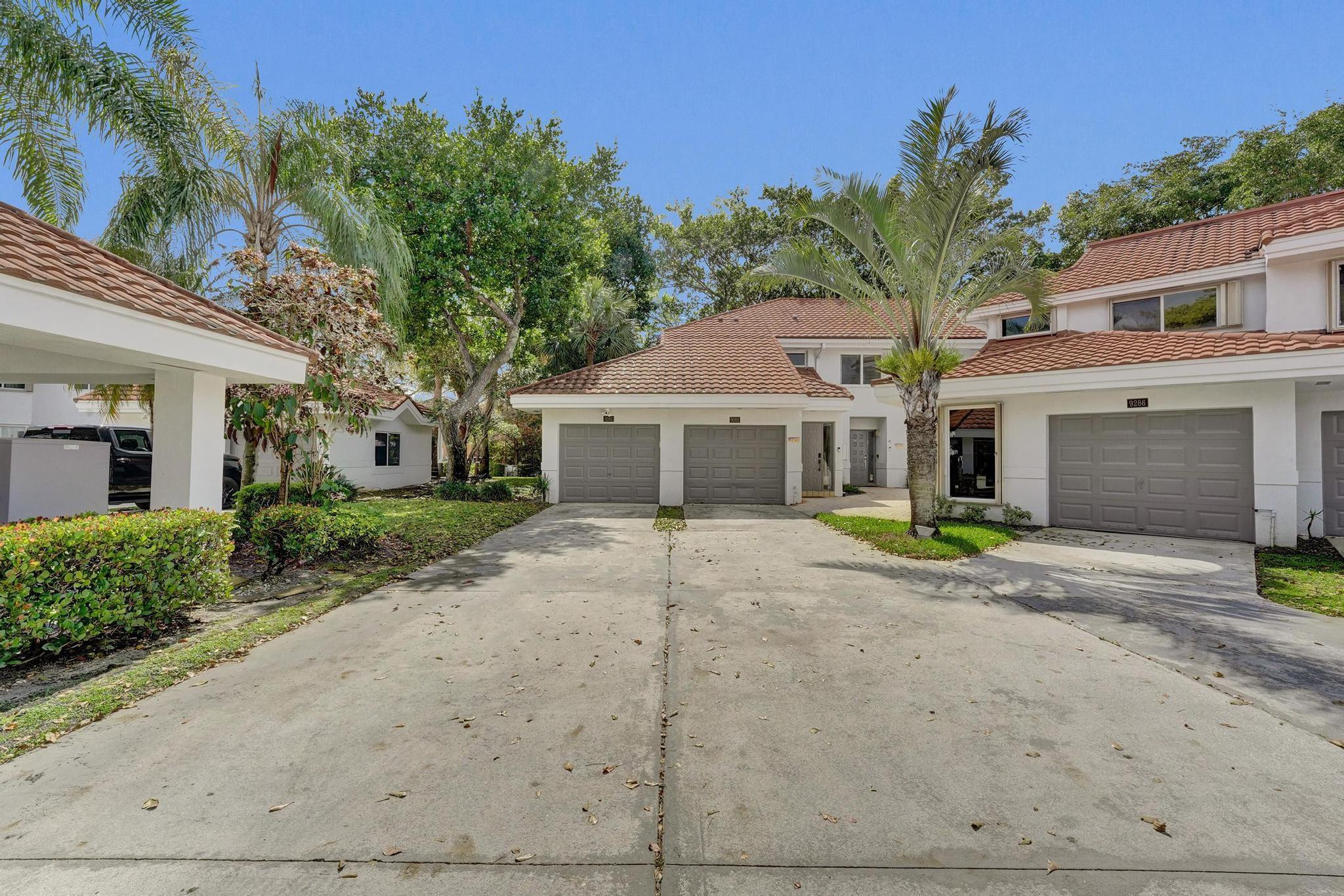 PARC COURT - Residential