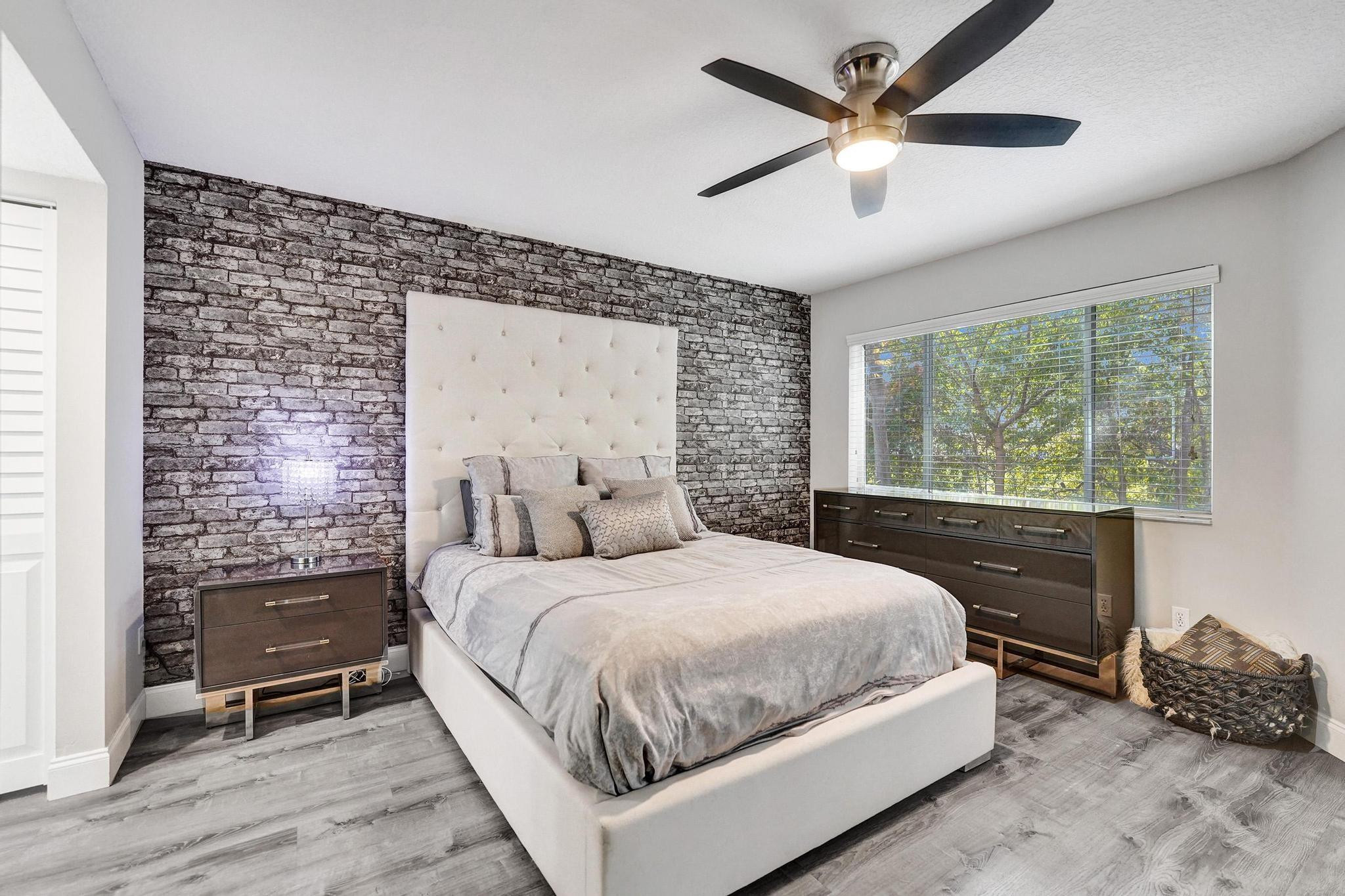 PARC COURT - Residential