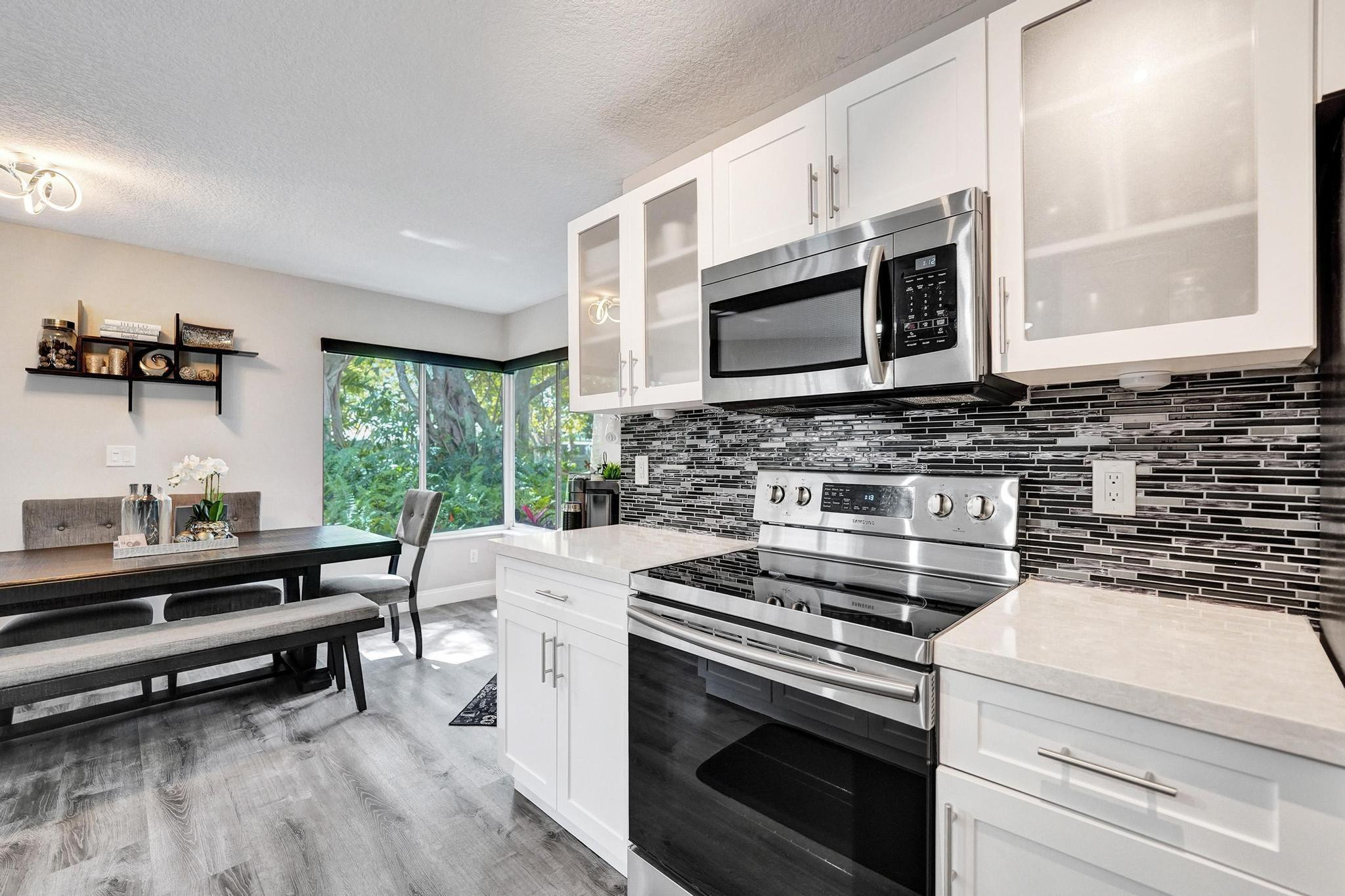 PARC COURT - Residential