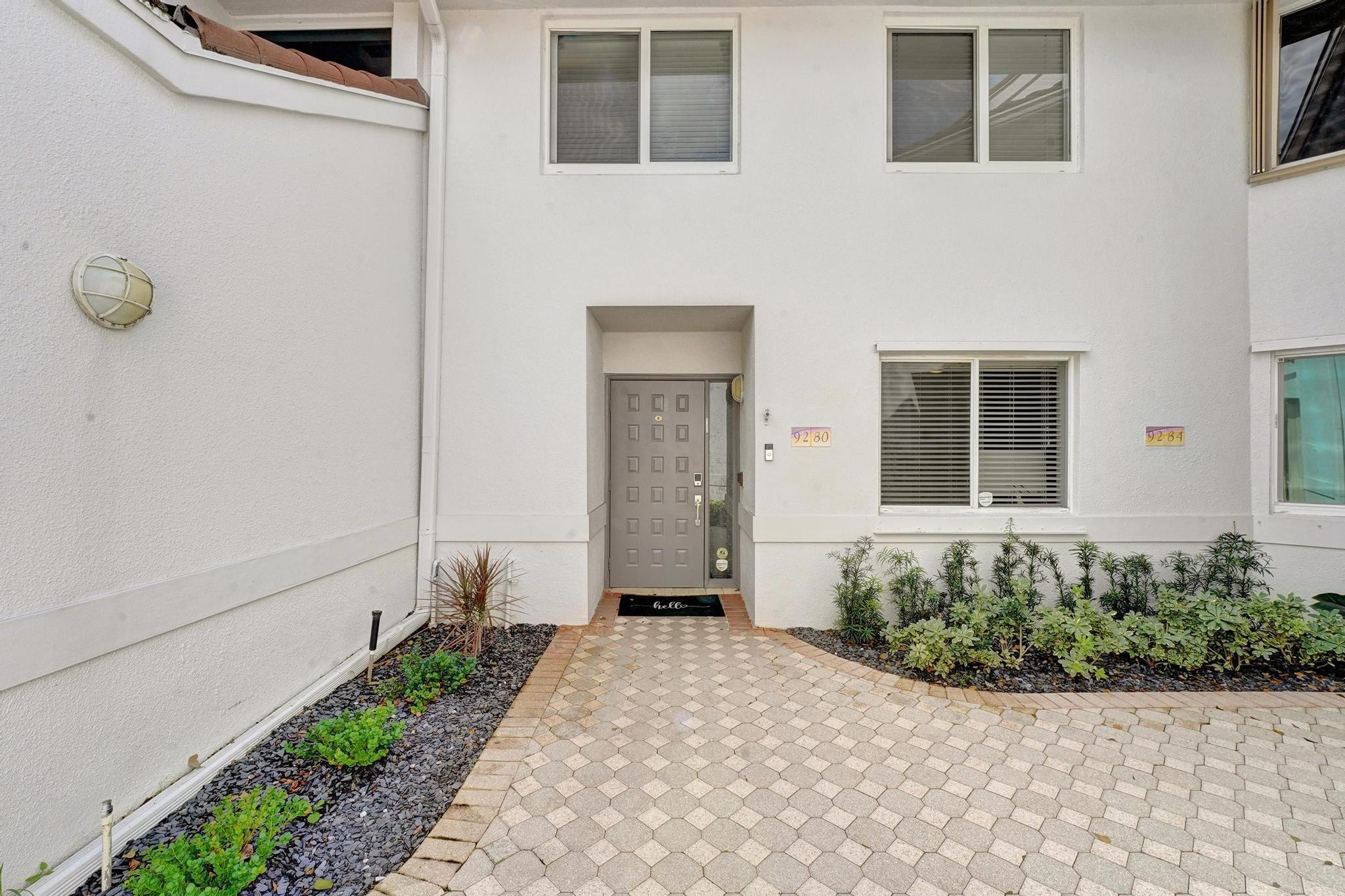 PARC COURT - Residential