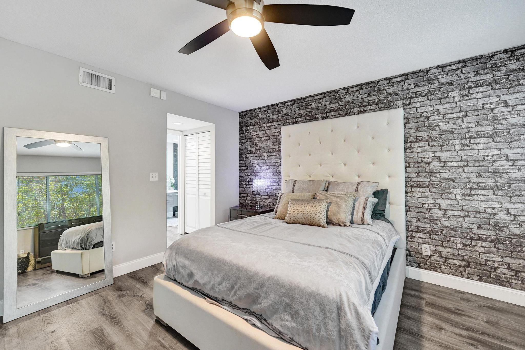 PARC COURT - Residential