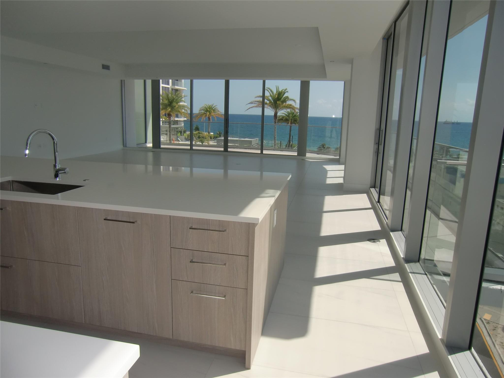 153 N Seabreeze Boulevard S-502