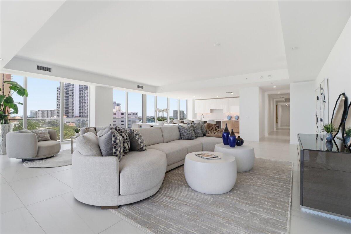 153 N Seabreeze Boulevard S-502