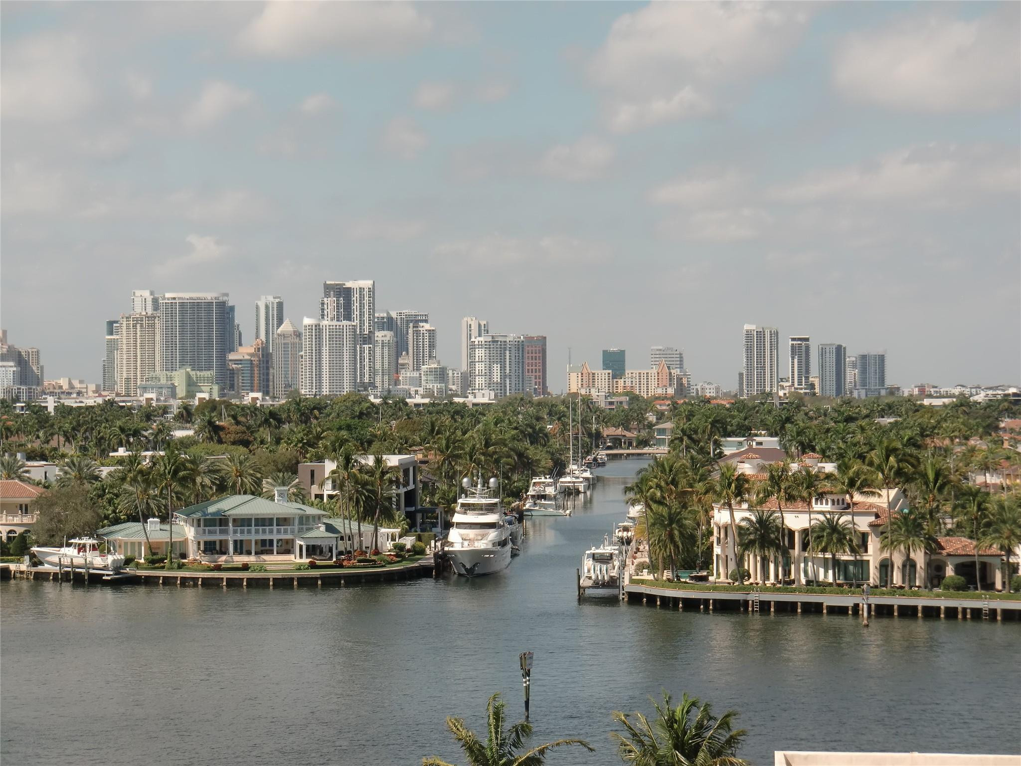 153 N Seabreeze Boulevard S-502