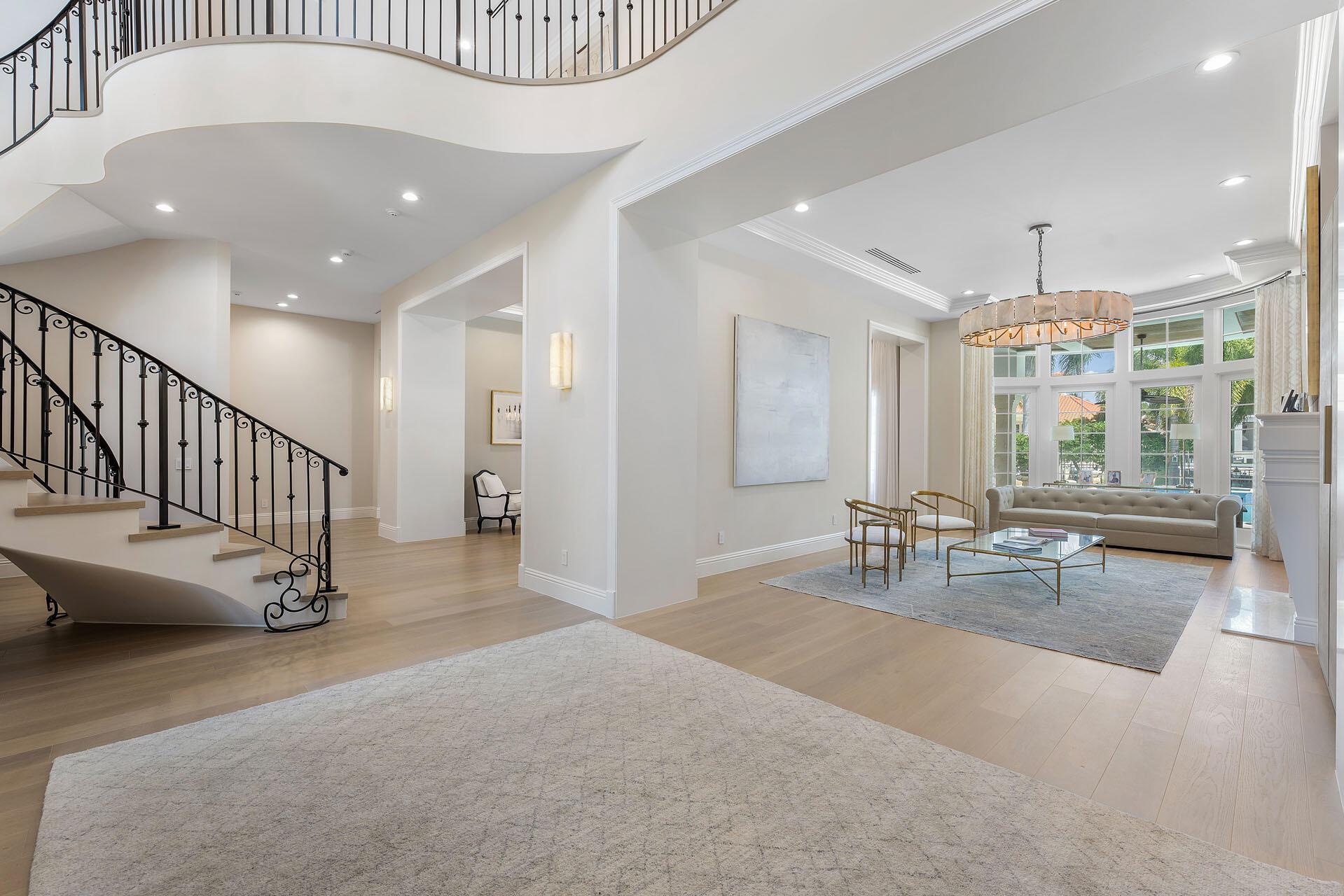 ROYAL PALM YACHT & COUNTR - Residential