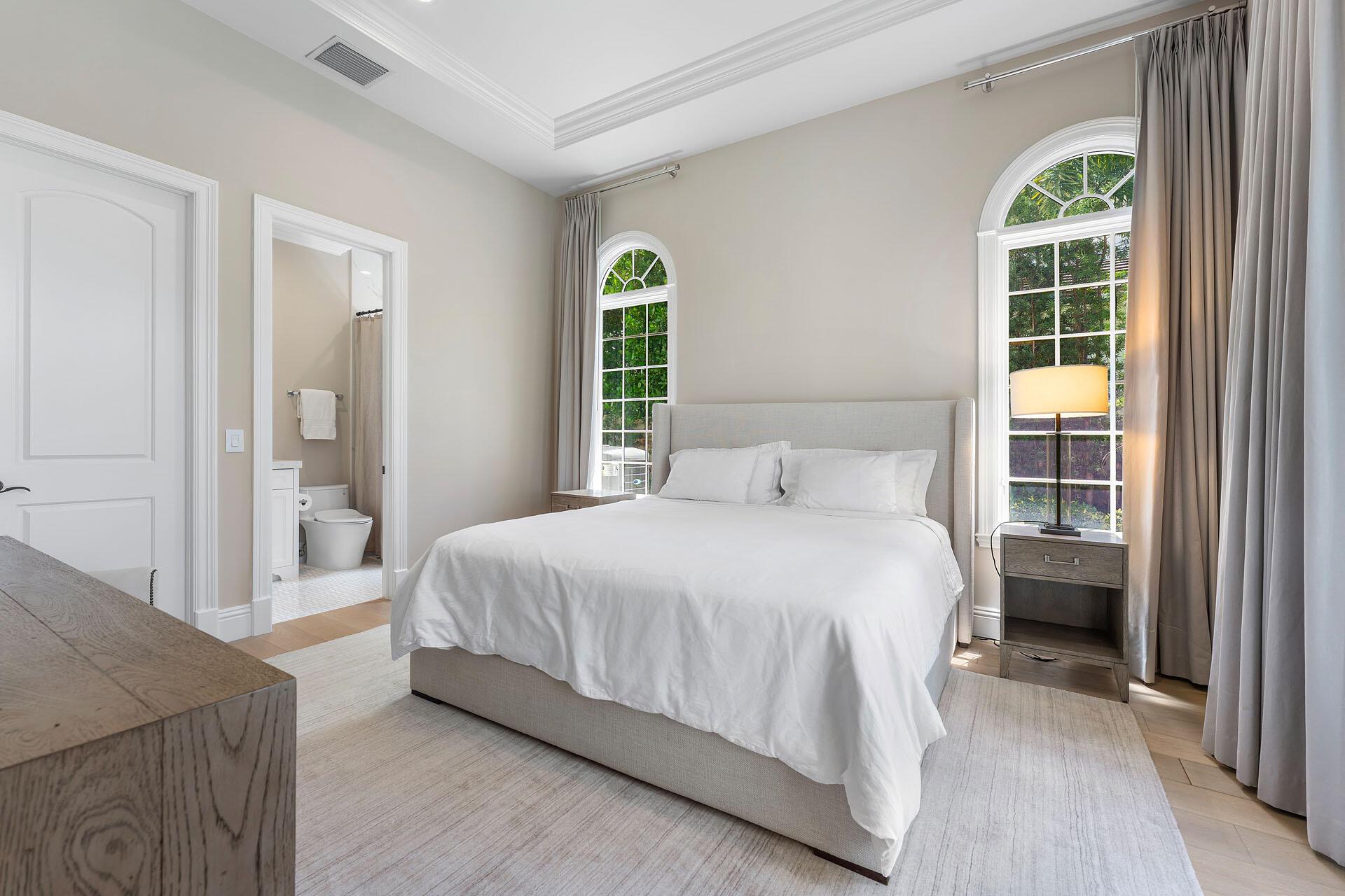 ROYAL PALM YACHT & COUNTR - Residential