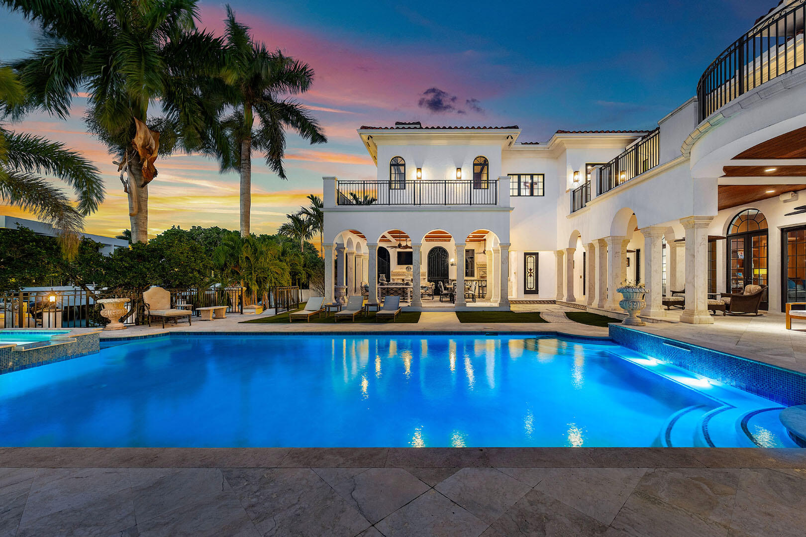 ROYAL PALM YACHT & COUNTR - Residential