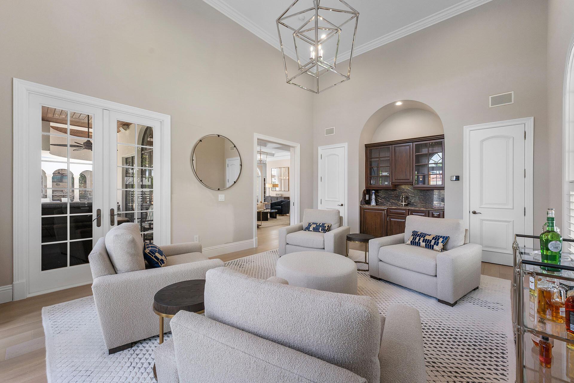 ROYAL PALM YACHT & COUNTR - Residential