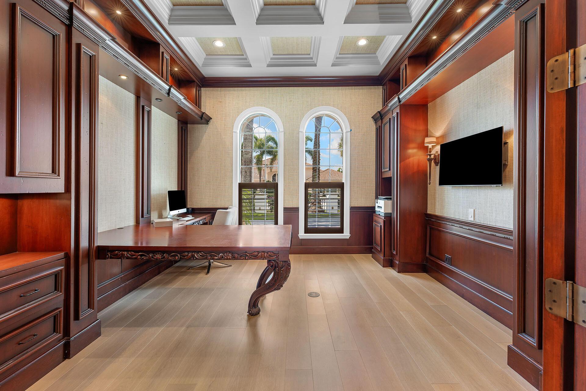 ROYAL PALM YACHT & COUNTR - Residential