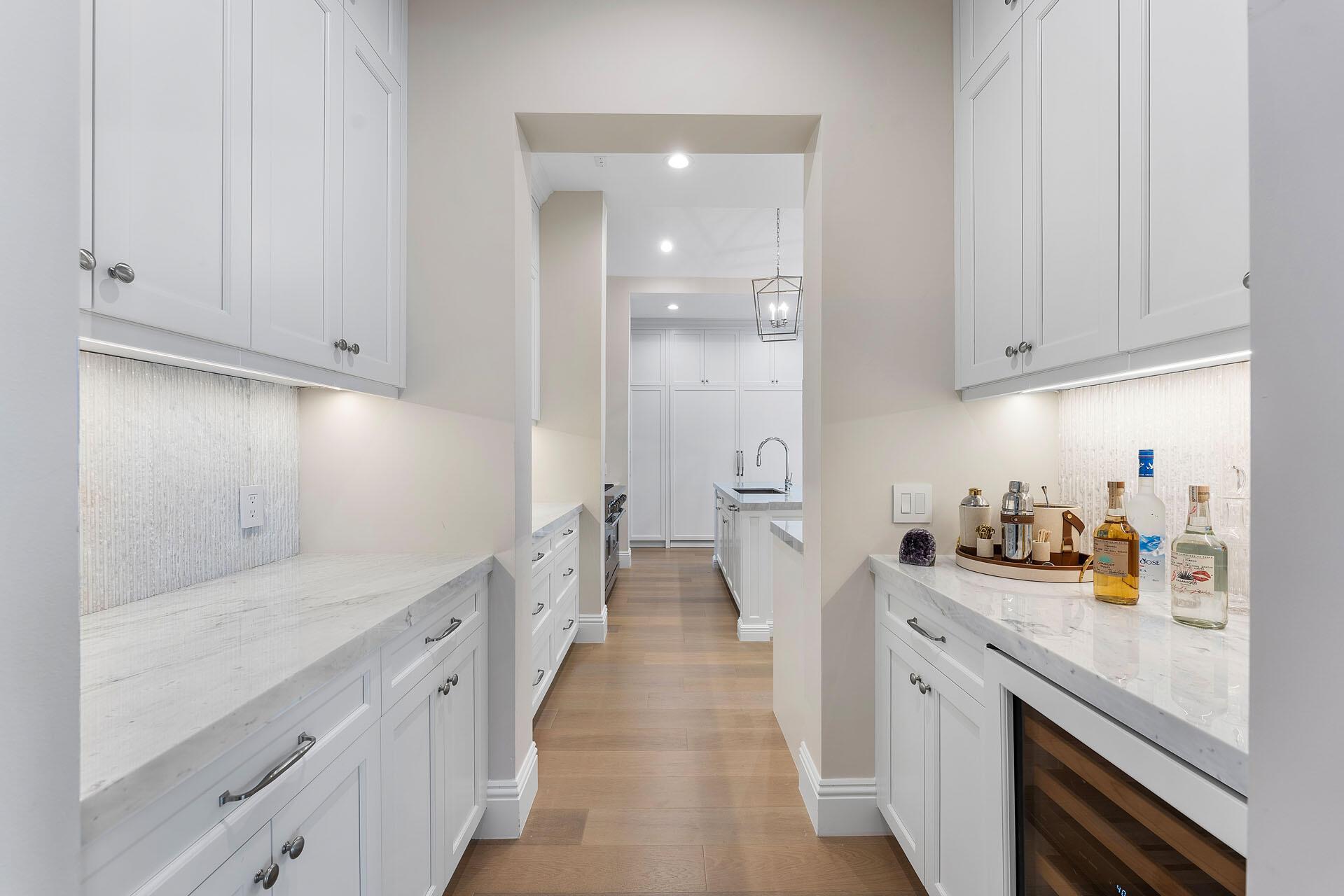 ROYAL PALM YACHT & COUNTR - Residential