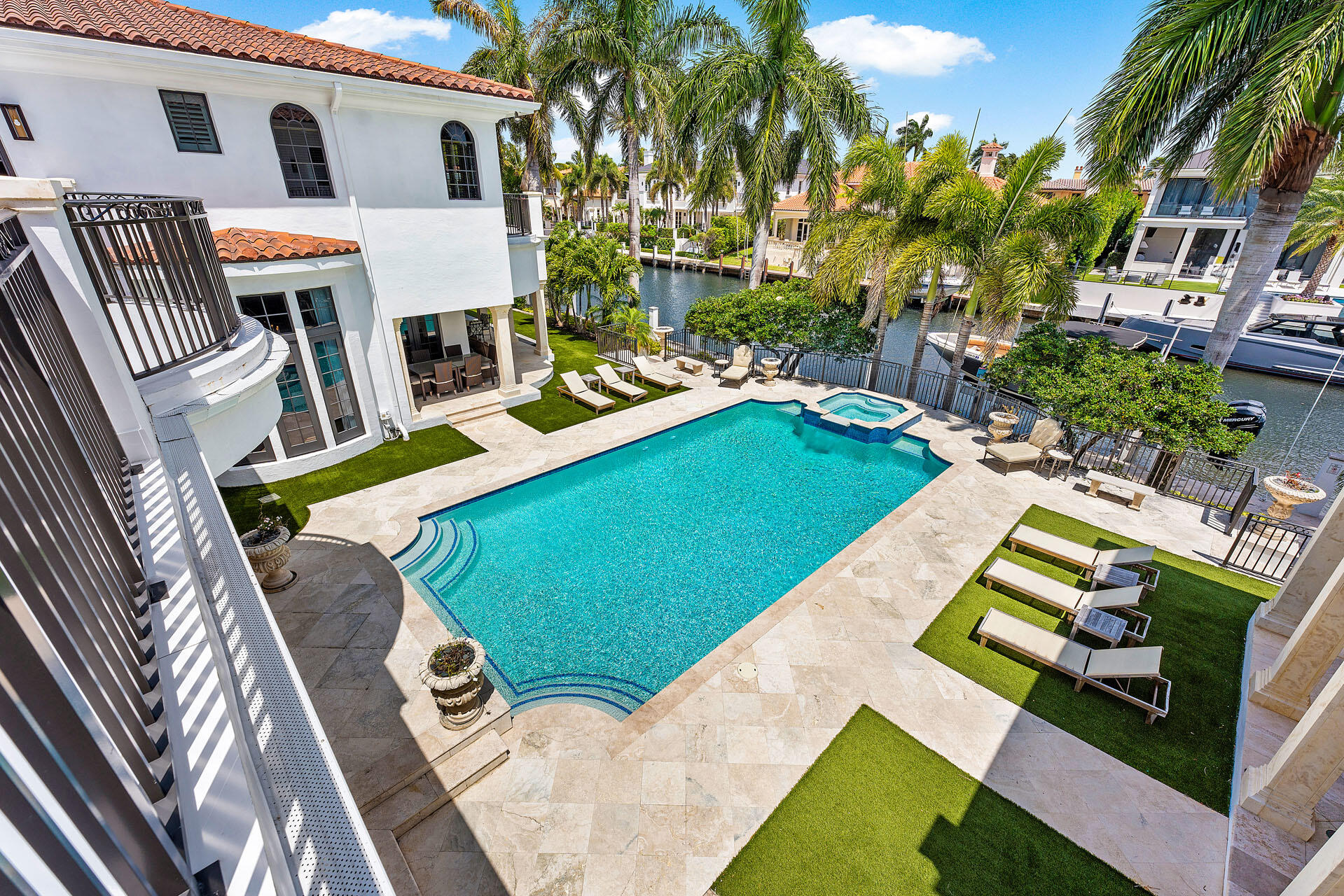 ROYAL PALM YACHT & COUNTR - Residential