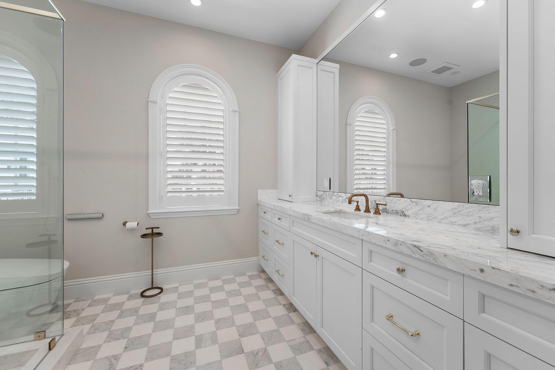 ROYAL PALM YACHT & COUNTR - Residential